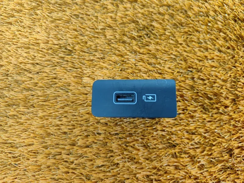 Разъем USB