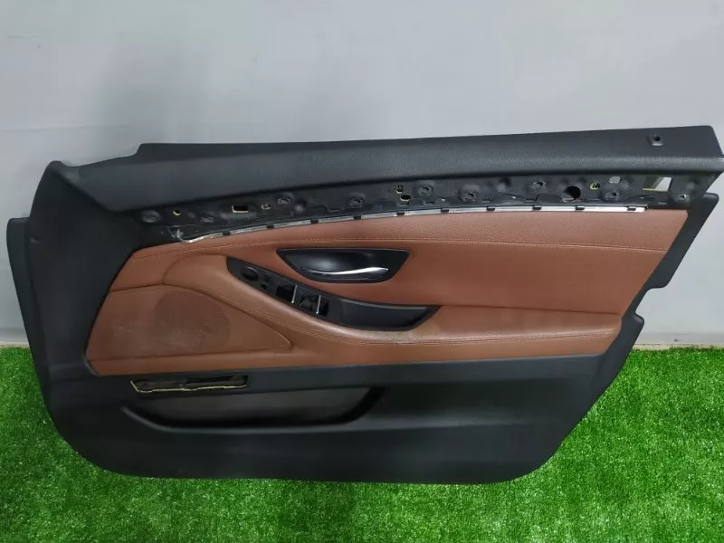 Обшивка двери BMW 5-Series 2012 51417273354 F10, передняя правая