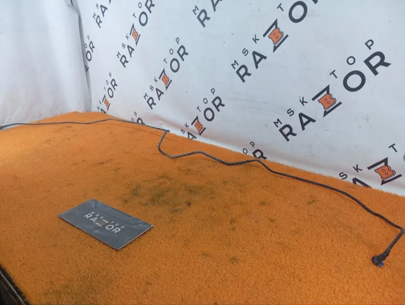 Трубка топливная