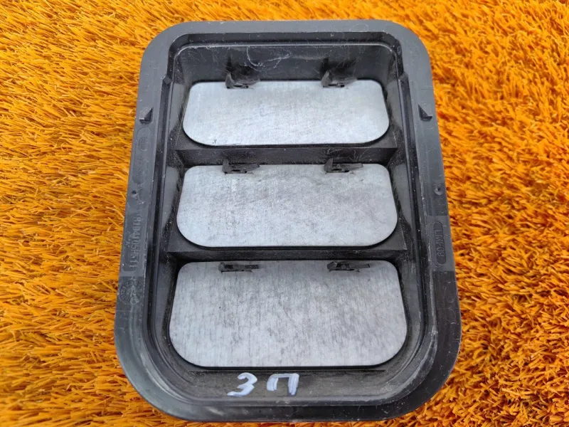 Решетка вентиляционная