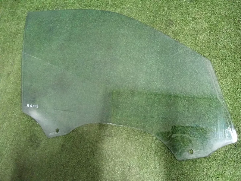 Стекло двери BMW X5 2008 51337137014 E70, переднее правое