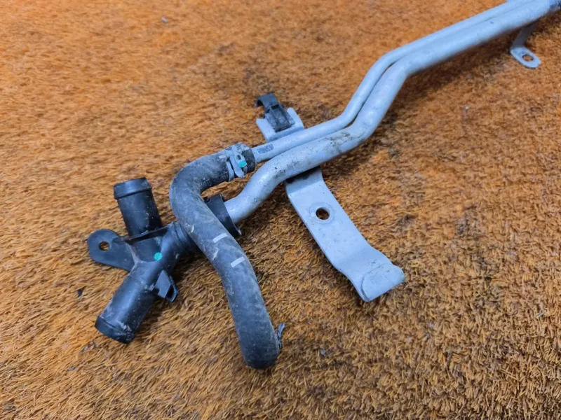 Трубка системы охлаждения