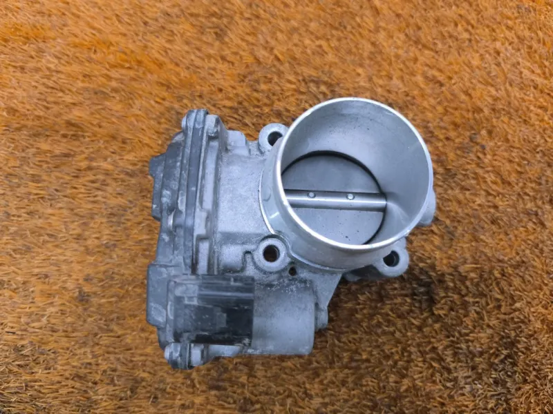 Дроссельная заслонка