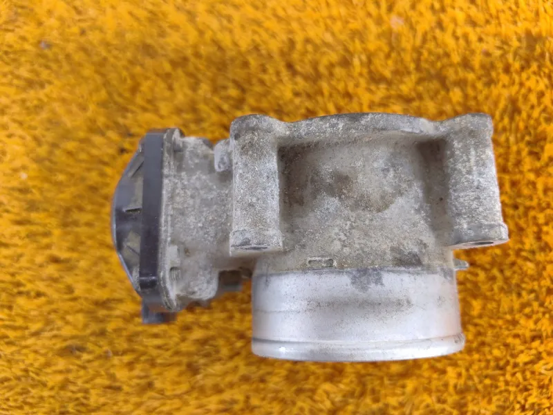 Дроссельная заслонка