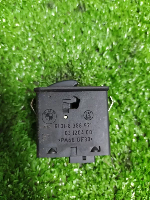 Кнопка стеклоподъемника