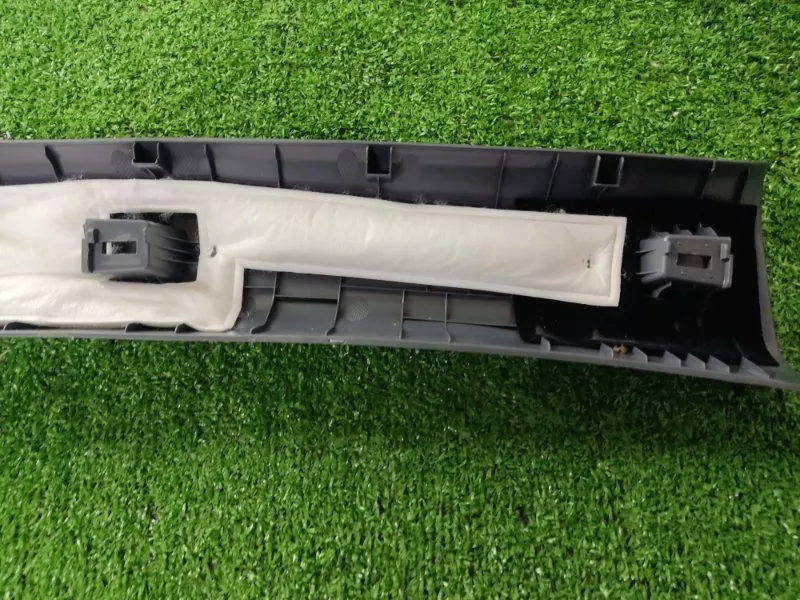 Накладка на стойку кузова