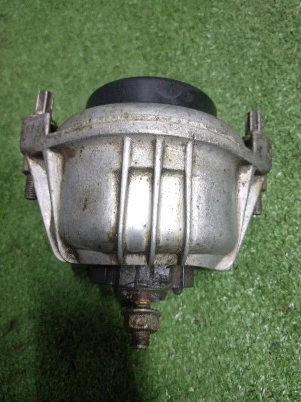 Подушка двигателя