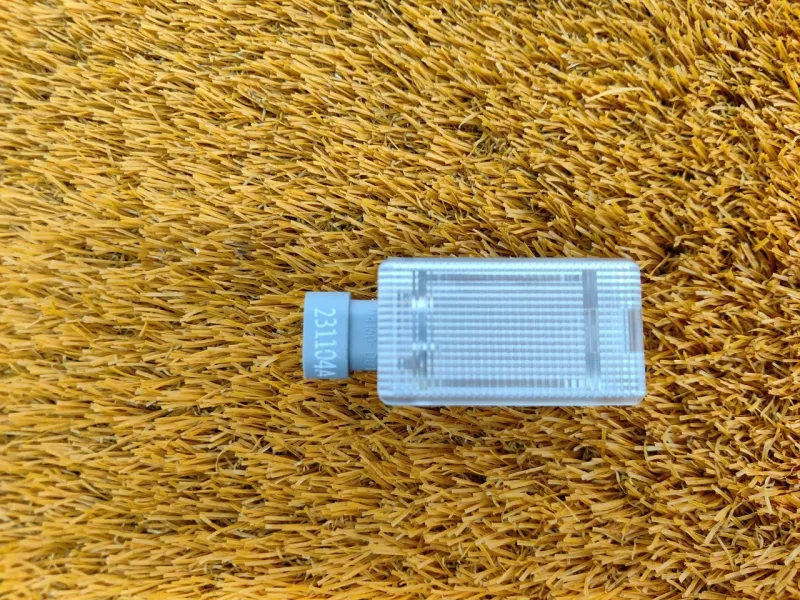 Плафон подсветки багажника