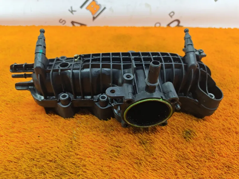 Коллектор впускной