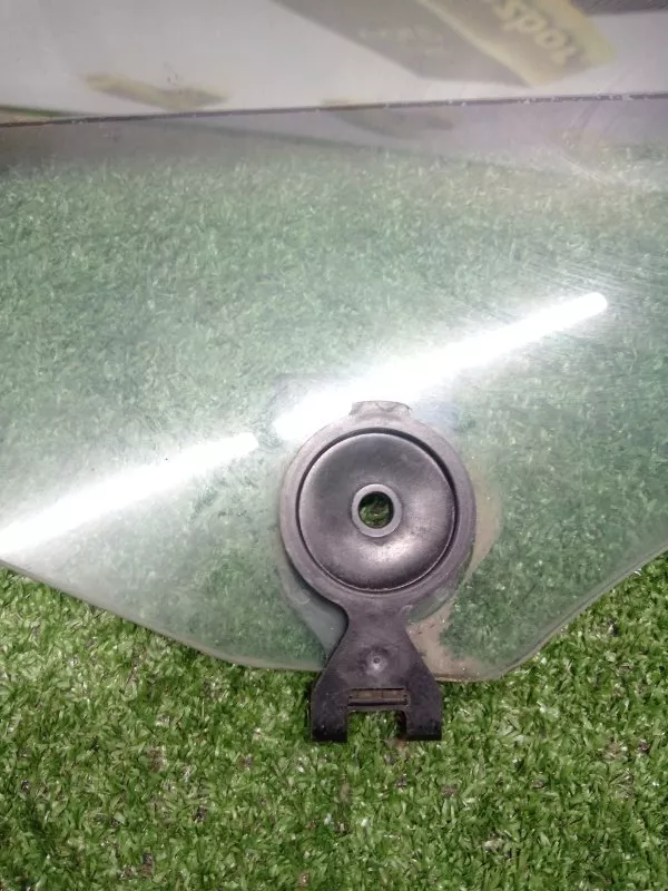 Стекло двери BMW 5-Series 2010 51357197913 F07, заднее левое