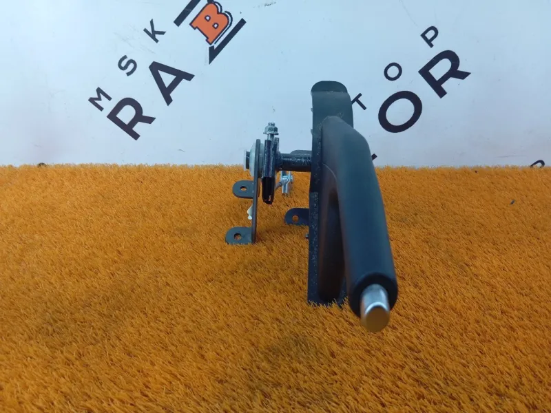 Рычаг стояночного тормоза