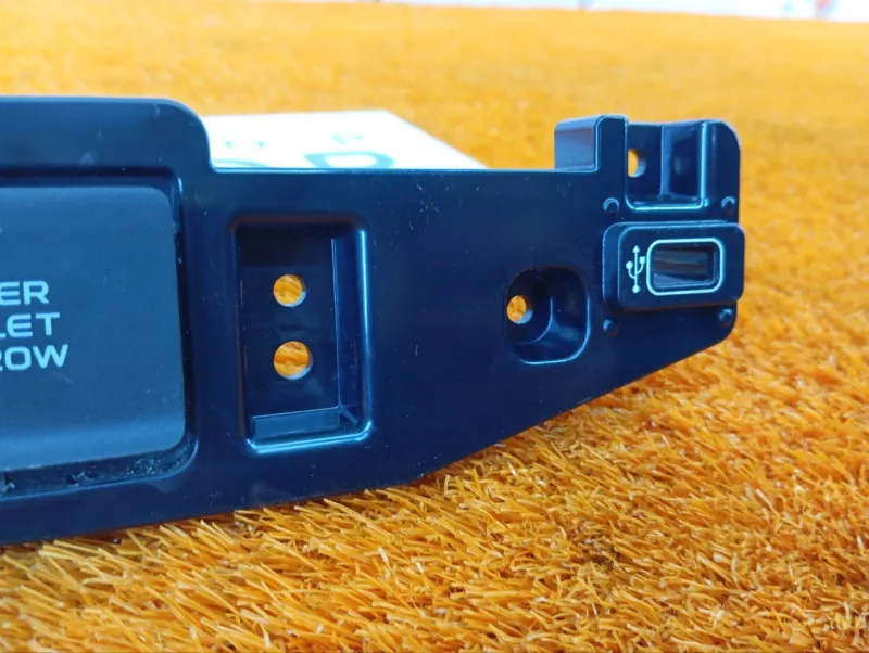 Накладка центральной консоли