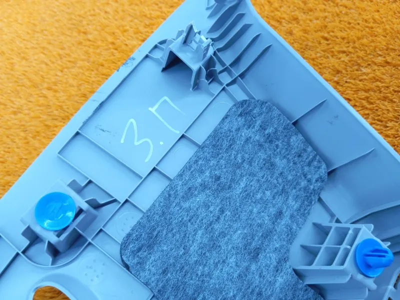 Накладка на стойку кузова