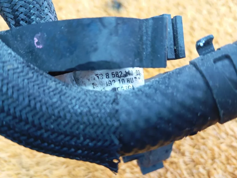 Трубка топливная