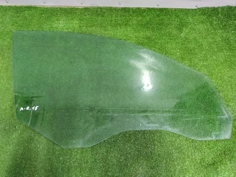 Стекло двери BMW 5-Series 2004 51337110634 E60, переднее правое