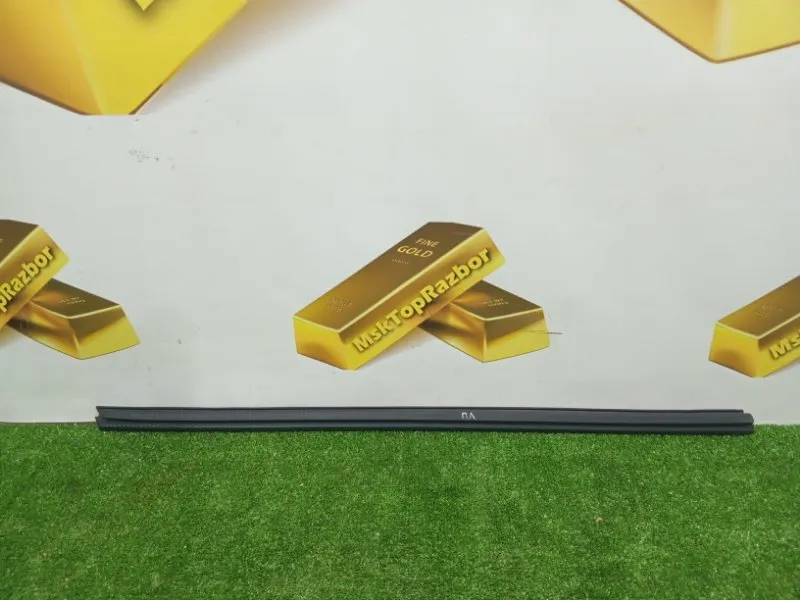 Уплотнитель стекла двери