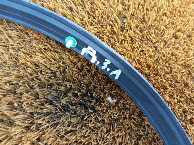 Уплотнитель двери