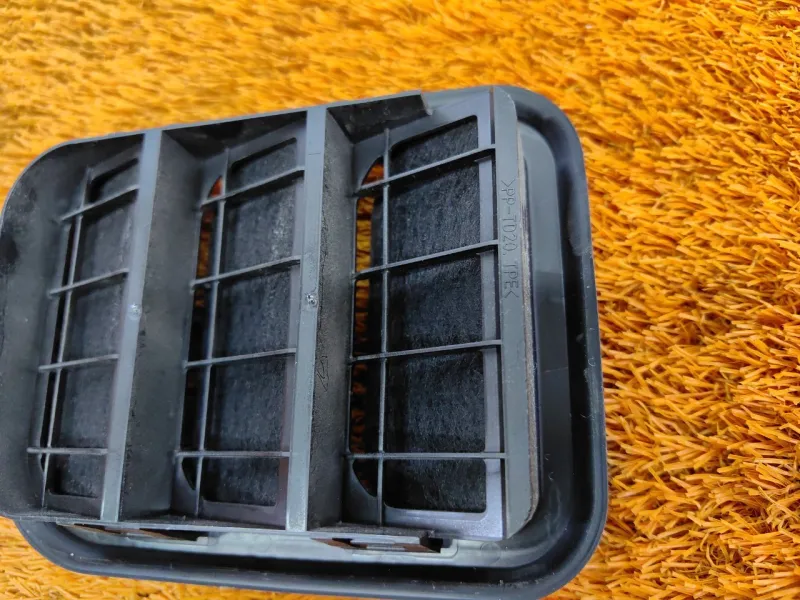 Решетка вентиляционная