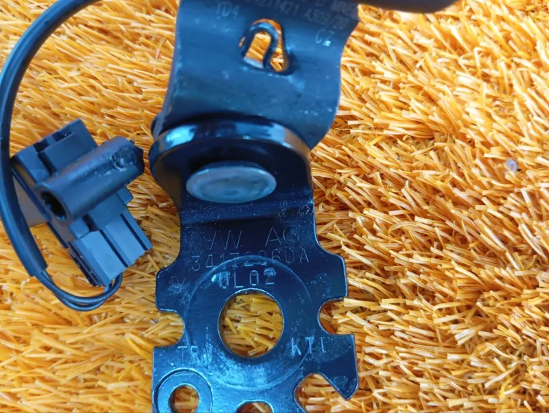 Ответная часть ремня безопасности