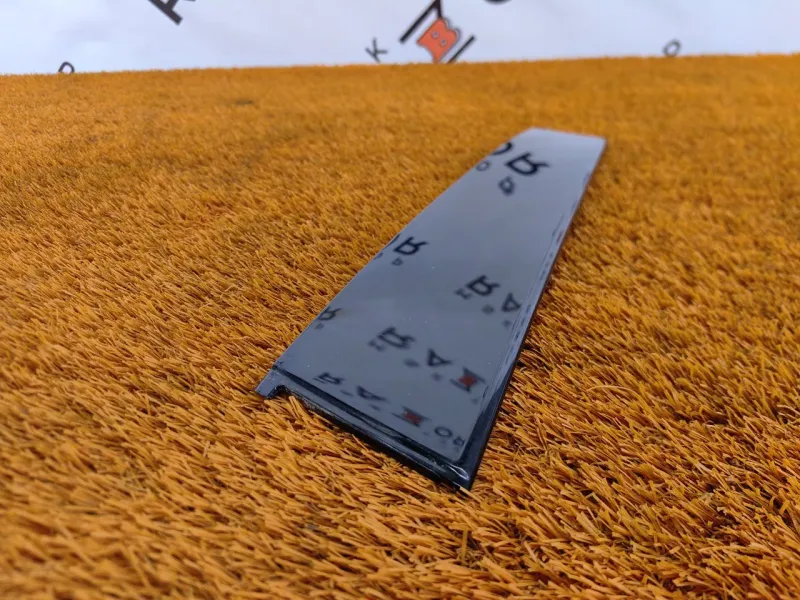 Молдинг двери