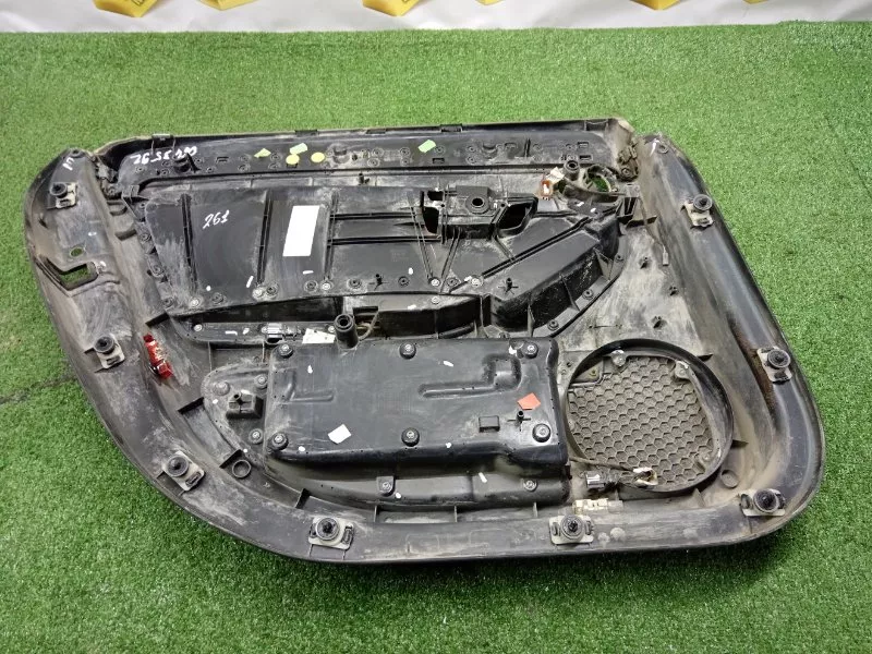 Обшивка двери Audi A8 2004 4E0867304AQYD D3, задняя правая