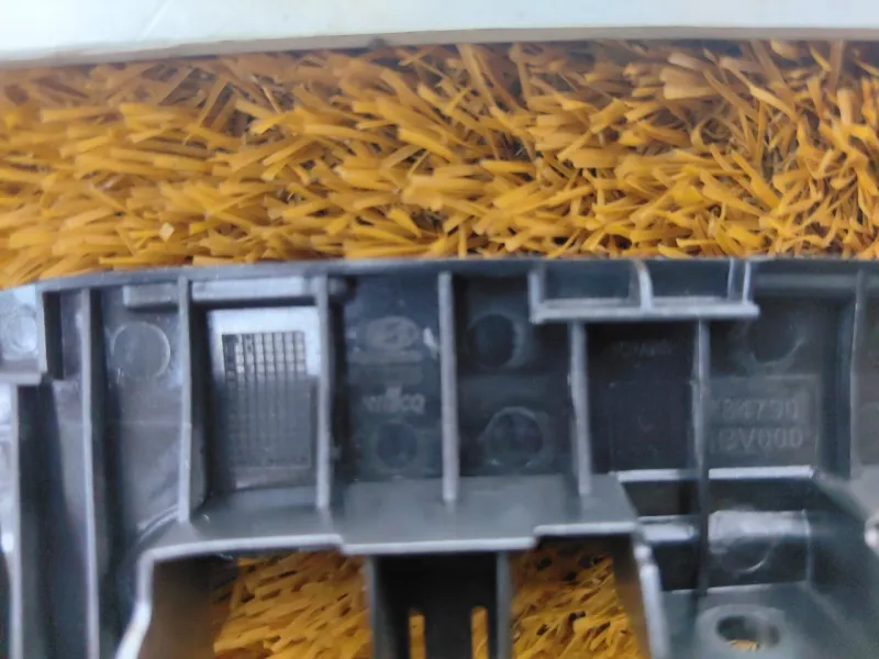 Накладка на торпедо