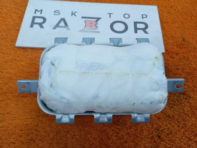 Подушка безопасности пассажира