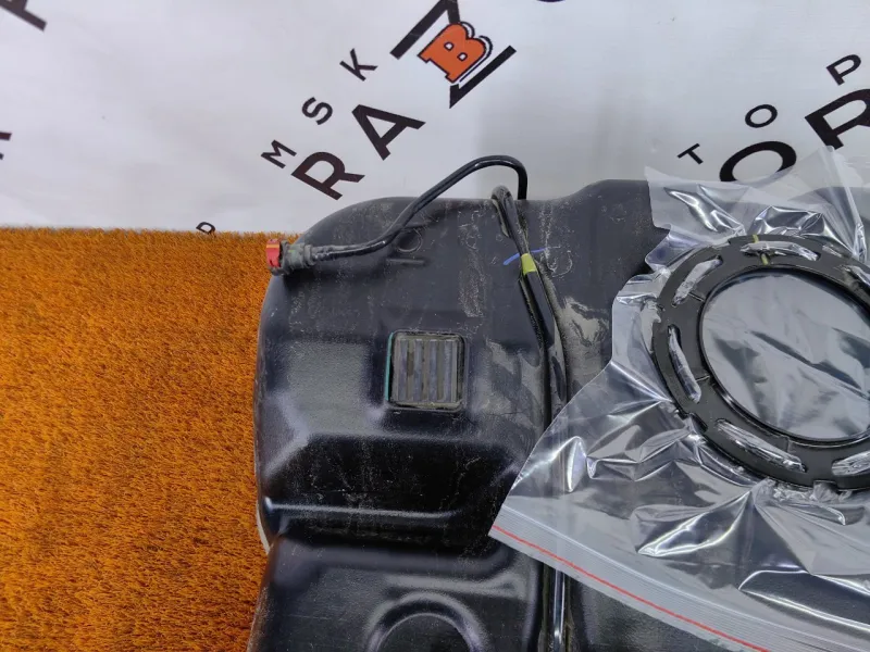 Бак топливный