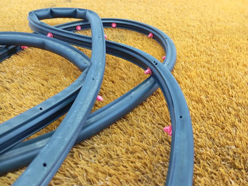 Уплотнитель двери