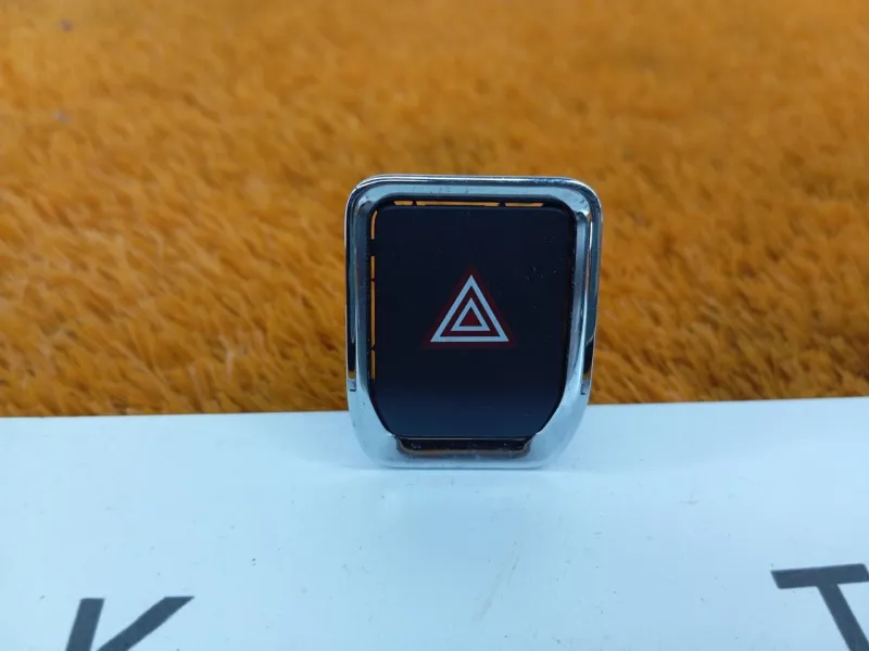 Кнопка аварийной сигнализации