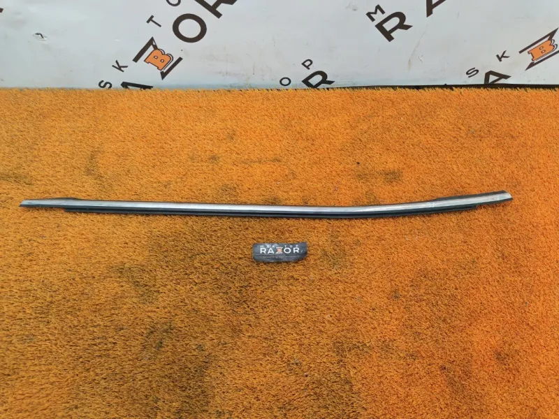 Молдинг стекла