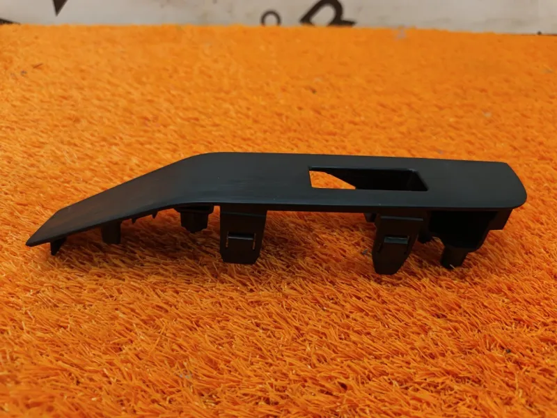 Молдинг двери