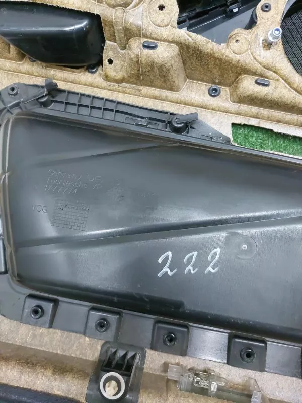 Обшивка двери BMW 5-Series 2011 51417273356 F10, передняя правая