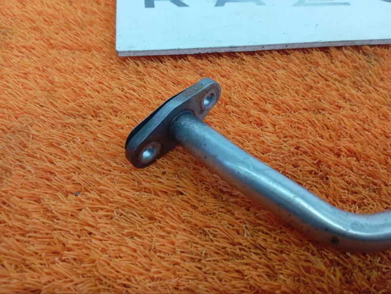 Трубка турбокомпрессора