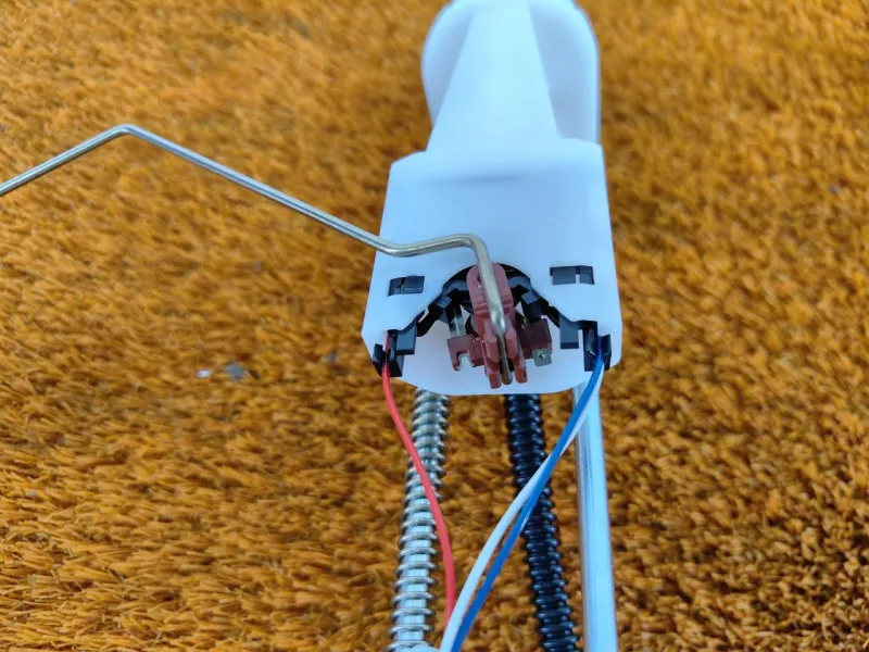 Датчик уровня топлива