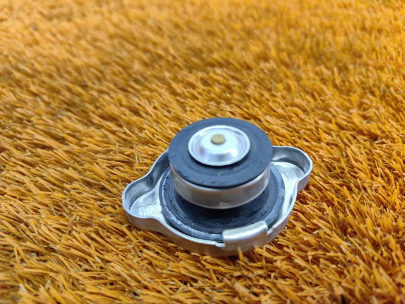 Крышка радиатора охлаждения