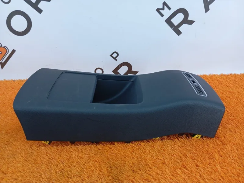 Накладка центральной консоли