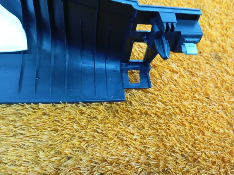 Обшивка центральной стойки