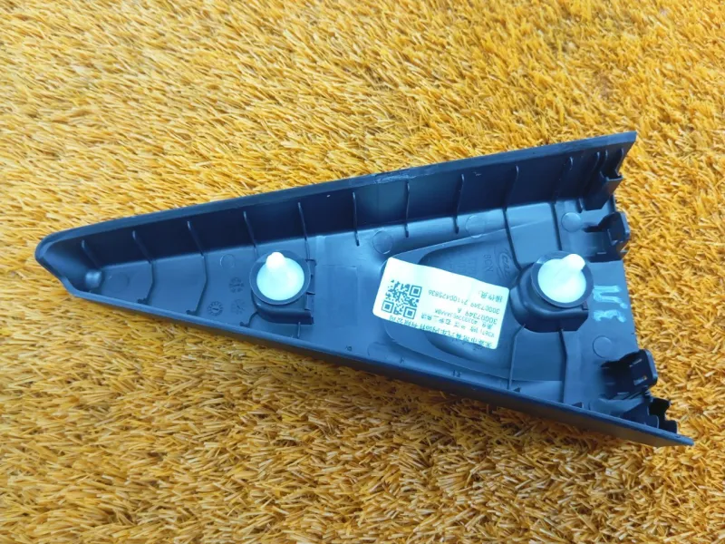 Молдинг двери