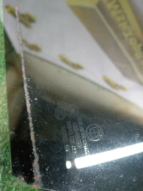 Стекло двери BMW 5-Series 2011 51337182109 F10, переднее левое