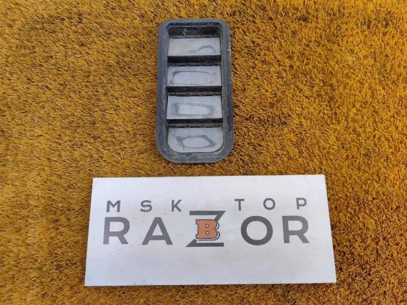 Решетка вентиляционная