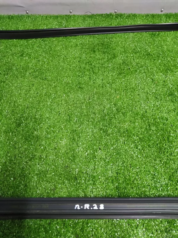 Уплотнитель стекла двери