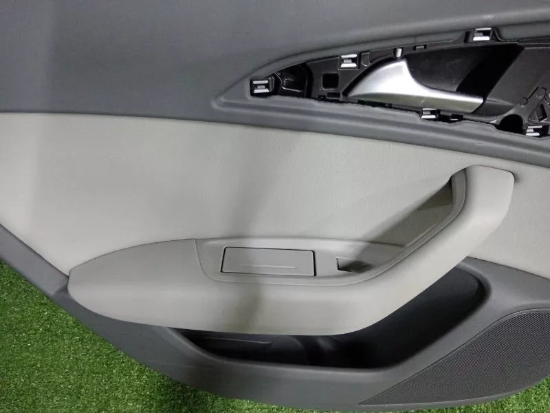 Обшивка двери Audi A6 2011 4G0867305 C7, задняя левая