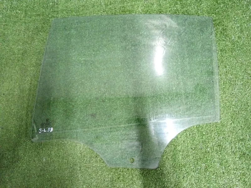 Стекло двери BMW 5-Series 2011 51357182125 F10, заднее левое