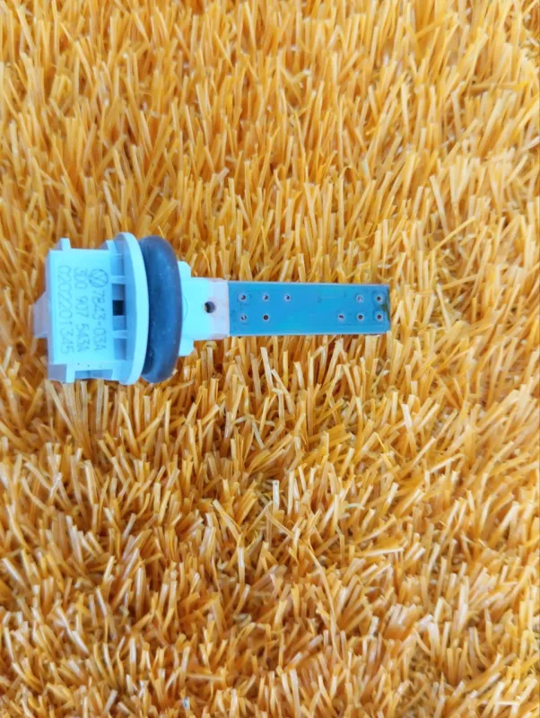 Датчик температуры воздуха в салоне