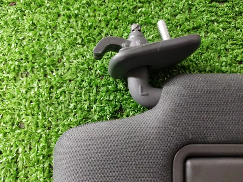 Козырек солнцезащитный