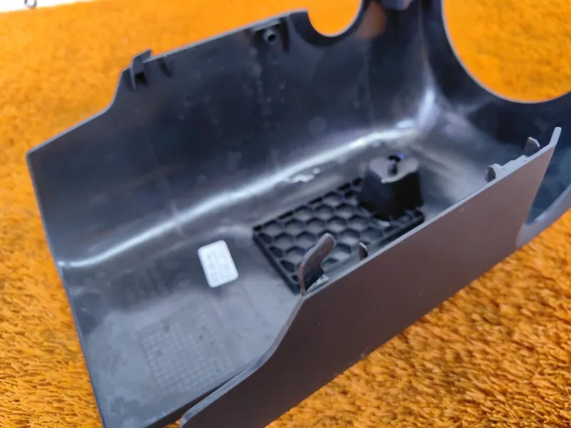 Кожух рулевой колонки