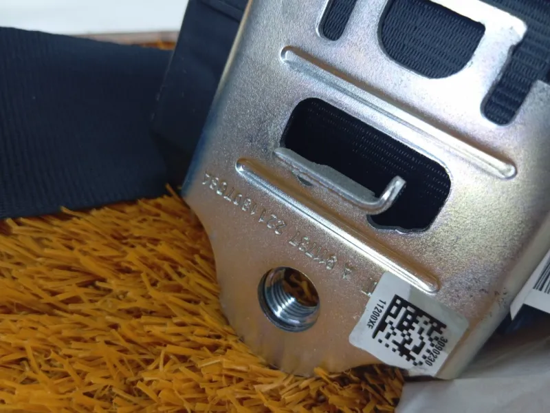 Ремень безопасности