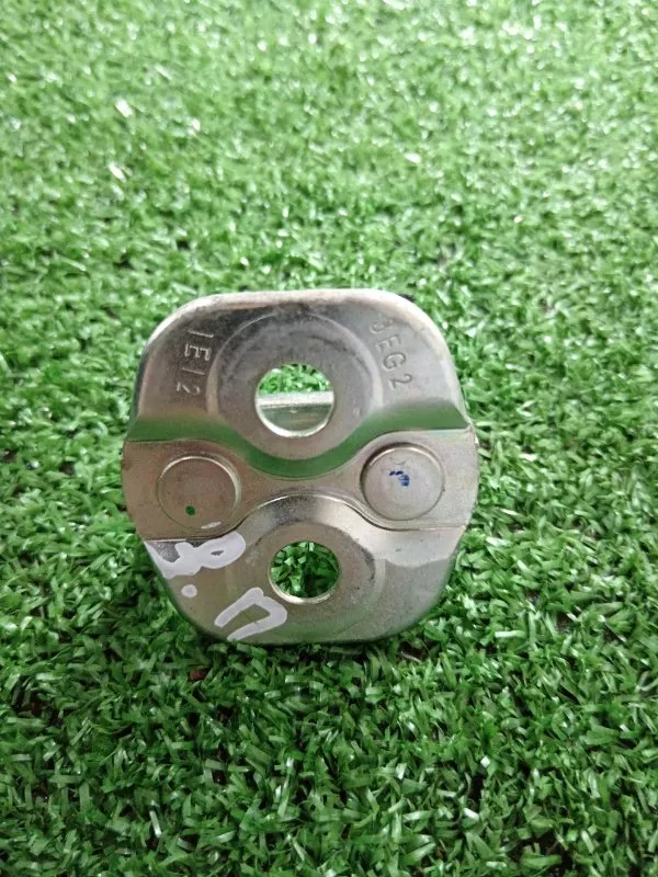 Ответная часть замка двери