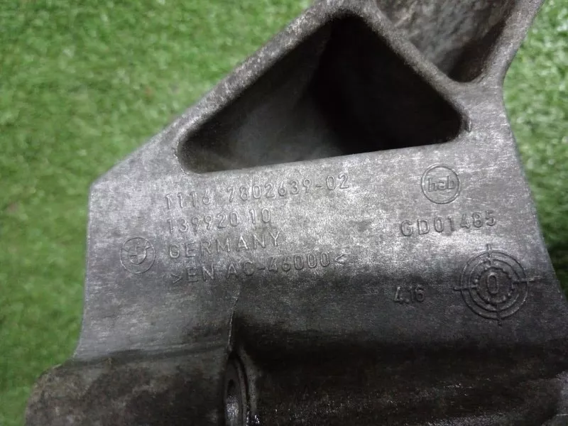 крепление кондиционера